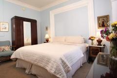 room-cambria-2