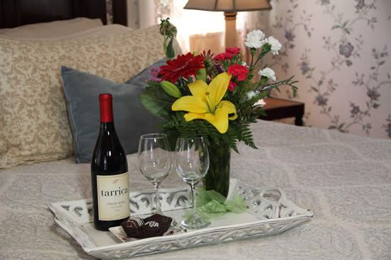 cambria boutique hotel flowers, chocolates and wine